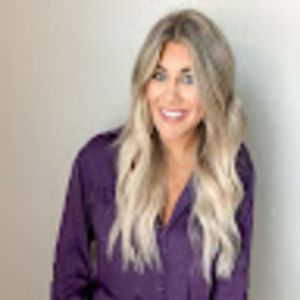 Meet your Posher, Mikkaela